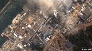  التلوث الاشعاعي وحقيقة المخاوف من الإنفجارات النووية في اليابان 110315041910_japan_nuclear_plant_386x217_reuters